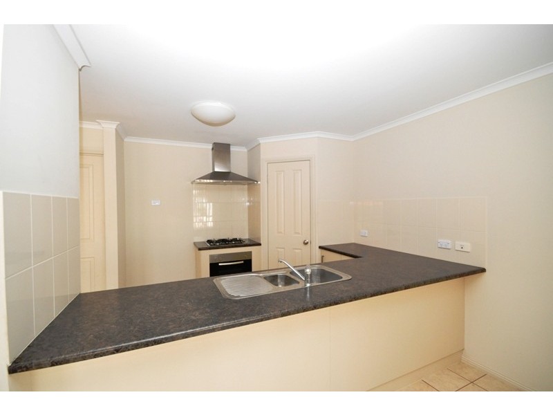 33 Strathaird Blv, Smithfield SA 5114