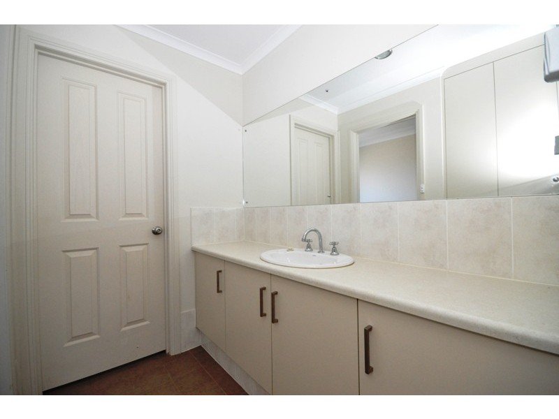 33 Strathaird Blv, Smithfield SA 5114