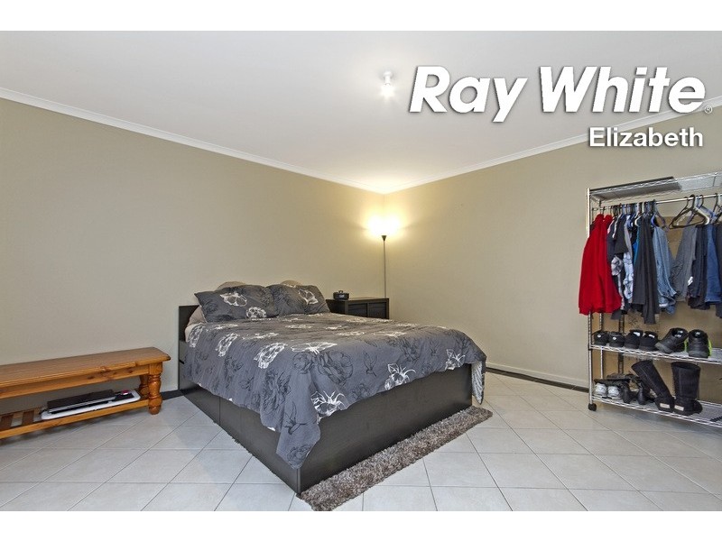 25 Eton Drive, Andrews Farm SA 5114