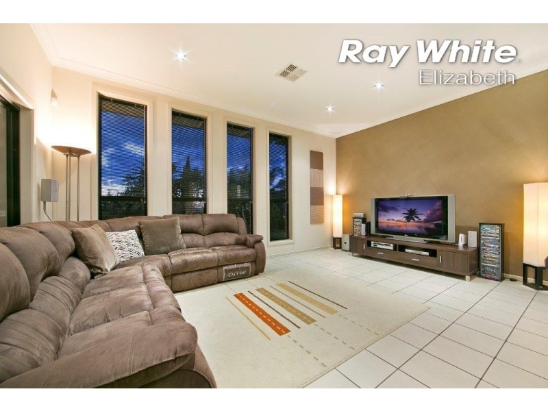 113 Highfield Dr, Hillbank SA 5112