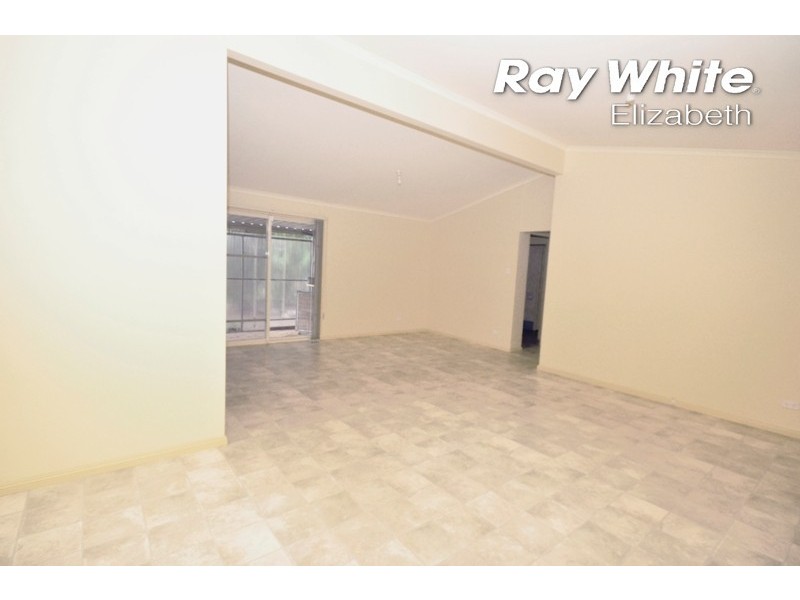 35 Carabeen Crescent, Andrews Farm SA 5114