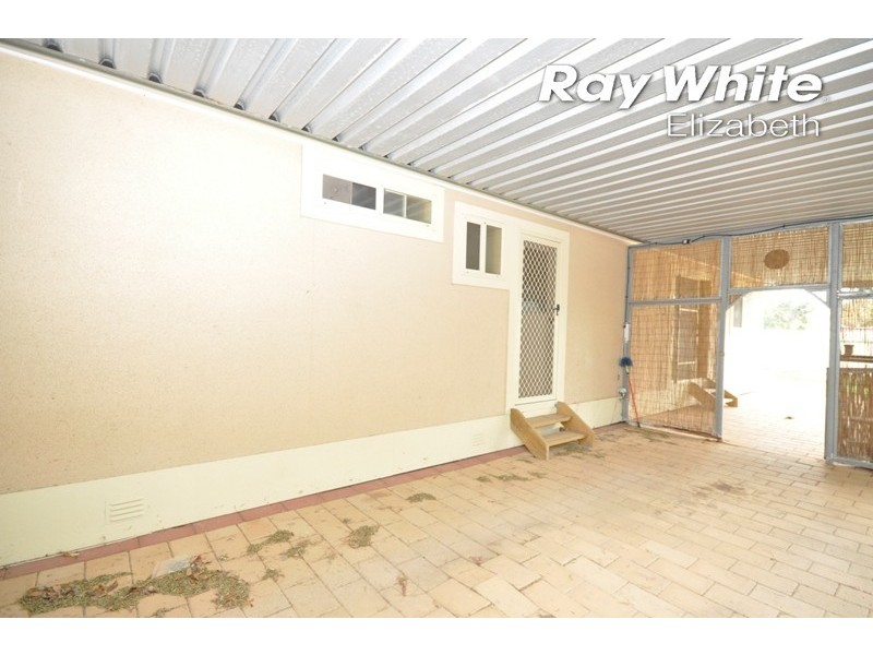 35 Carabeen Crescent, Andrews Farm SA 5114