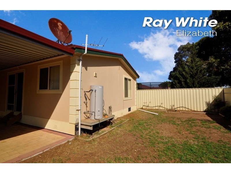 35 Carabeen Crescent, Andrews Farm SA 5114