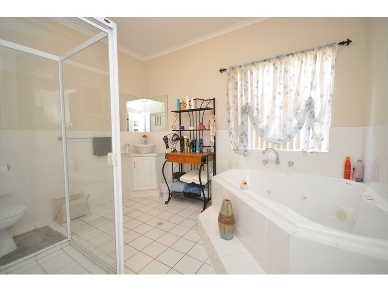 1 Lucy Drive, Munno Para West SA 5115