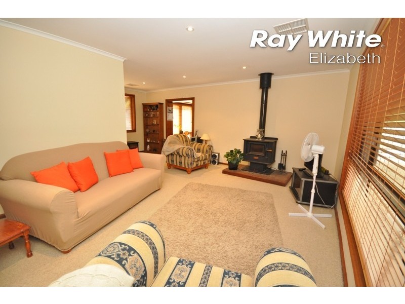 18 Shepley Crescent, Burton SA 5110