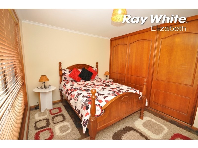 18 Shepley Crescent, Burton SA 5110