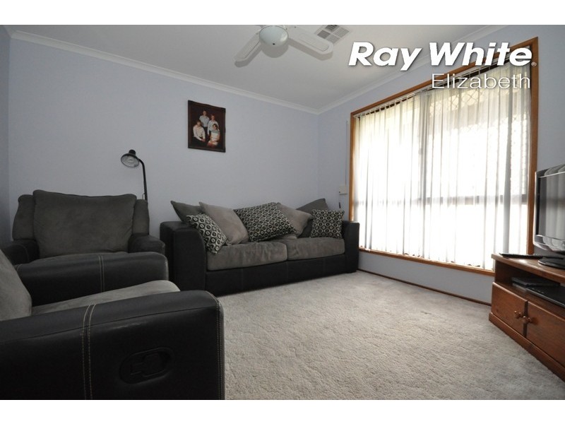 16 Bredford Grove, Andrews Farm SA 5114