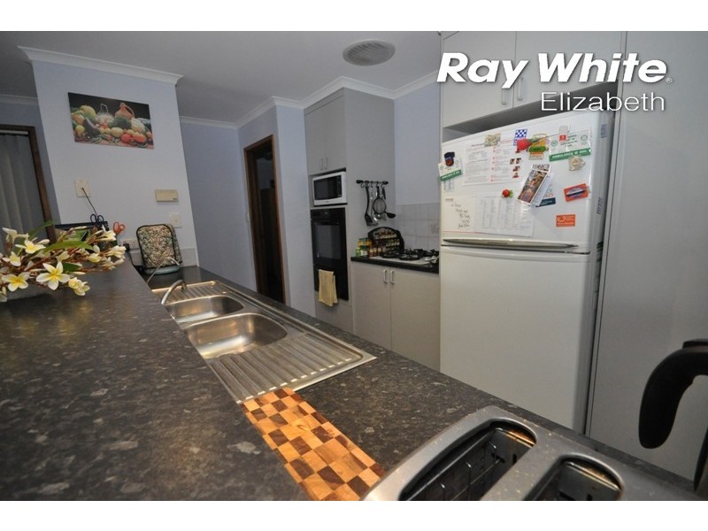 16 Bredford Grove, Andrews Farm SA 5114