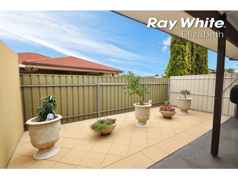 16 Bredford Grove, Andrews Farm SA 5114