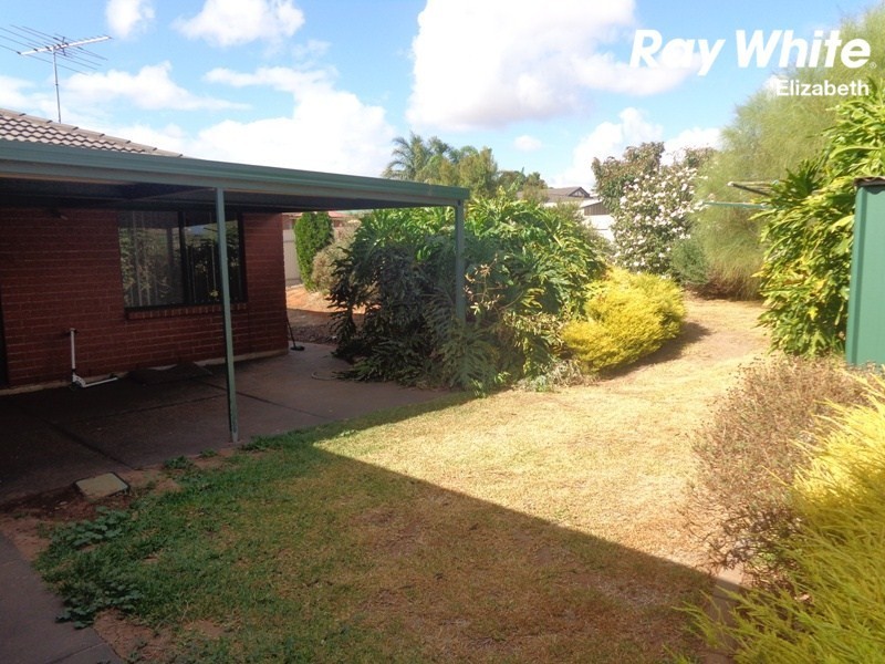 14 Camelot Dr, Blakeview SA 5114