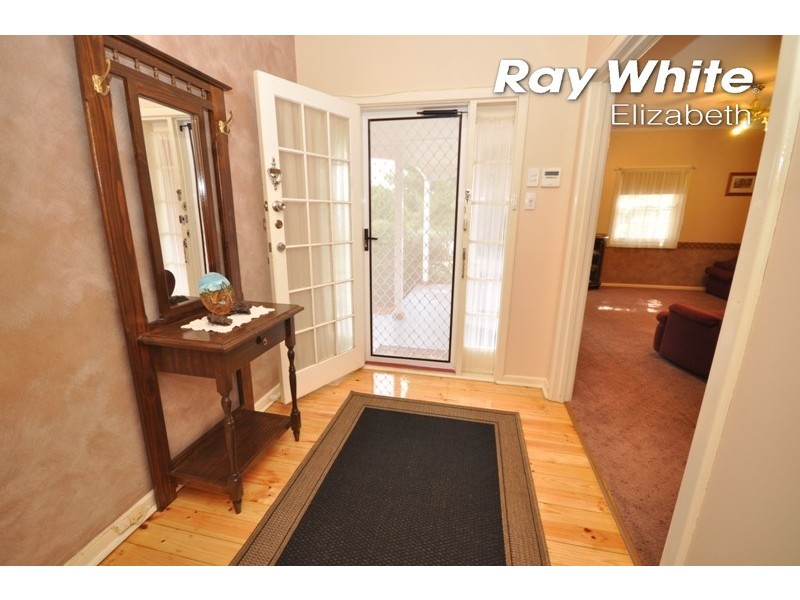 8 Perrott Street, Elizabeth Park SA 5113