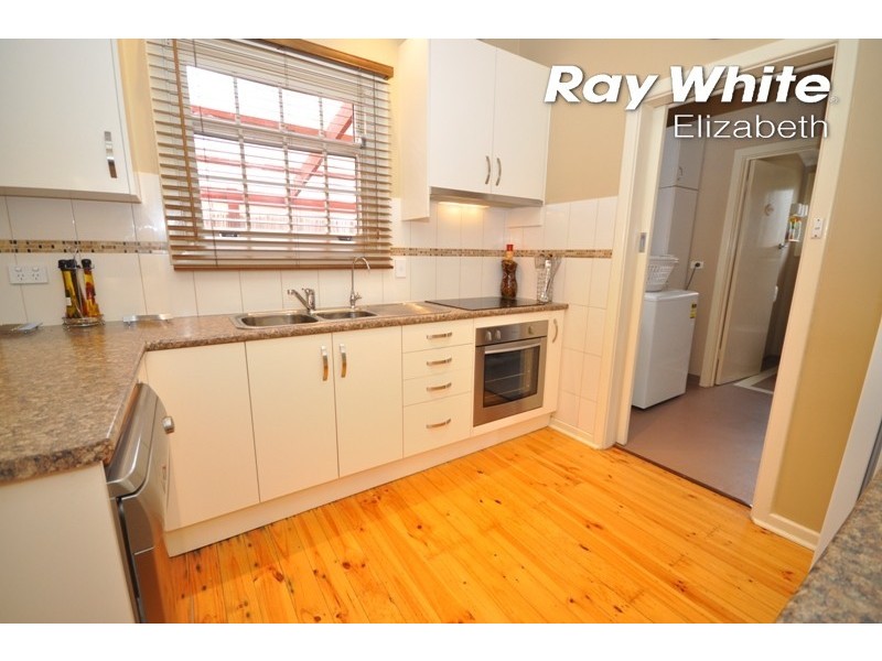 8 Perrott Street, Elizabeth Park SA 5113