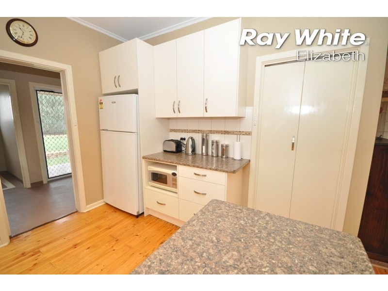 8 Perrott Street, Elizabeth Park SA 5113