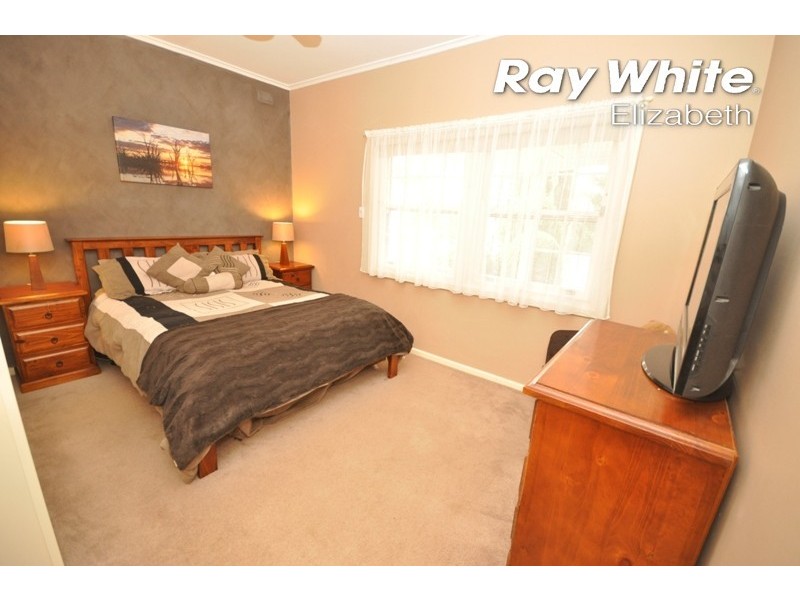 8 Perrott Street, Elizabeth Park SA 5113