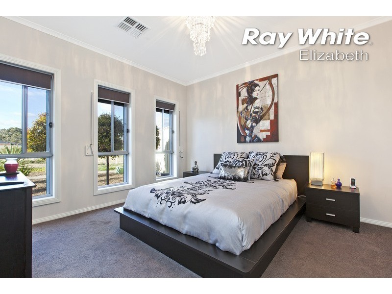 11 Maria Street, Salisbury Downs SA 5108