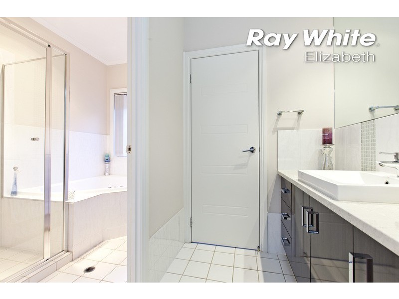 11 Maria Street, Salisbury Downs SA 5108