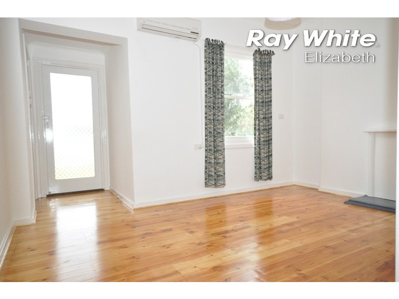 6 Chilmark Street, Elizabeth Vale SA 5112