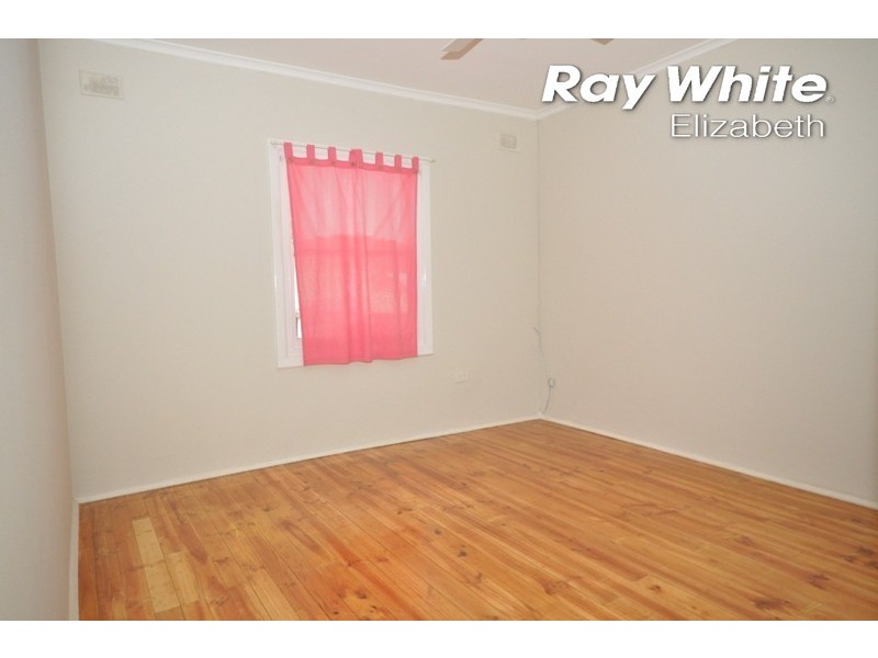 6 Chilmark Street, Elizabeth Vale SA 5112