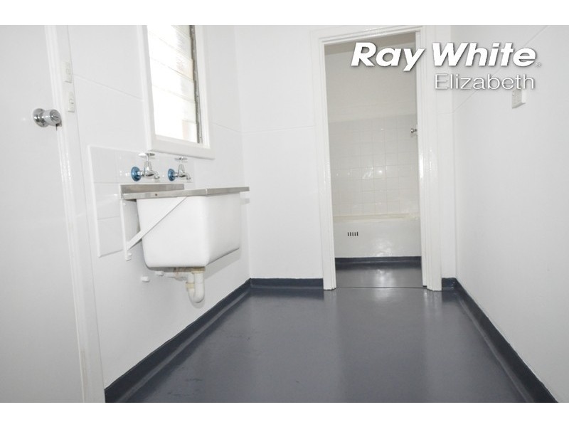 6 Chilmark Street, Elizabeth Vale SA 5112