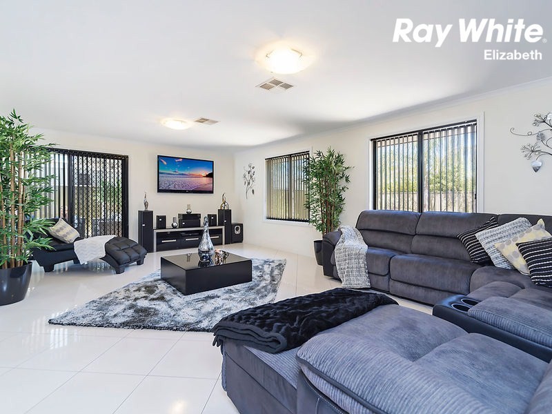 22 Eton Drive, Andrews Farm SA 5114