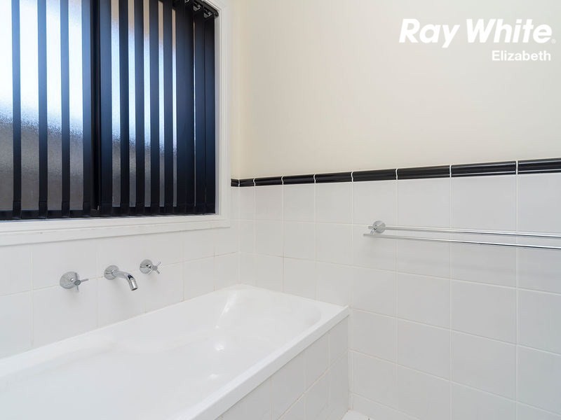 22 Eton Drive, Andrews Farm SA 5114