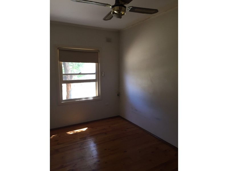 10 Wexcombe St, Elizabeth Vale SA 5112