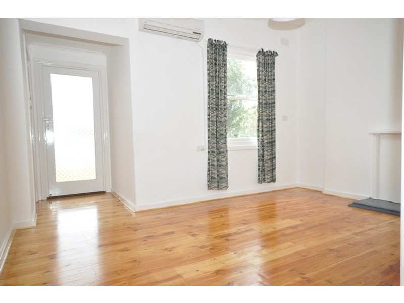 6 Chilmark Street, Elizabeth Vale SA 5112