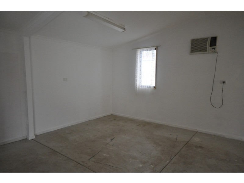 10 Mosterton Road, Elizabeth Park SA 5113