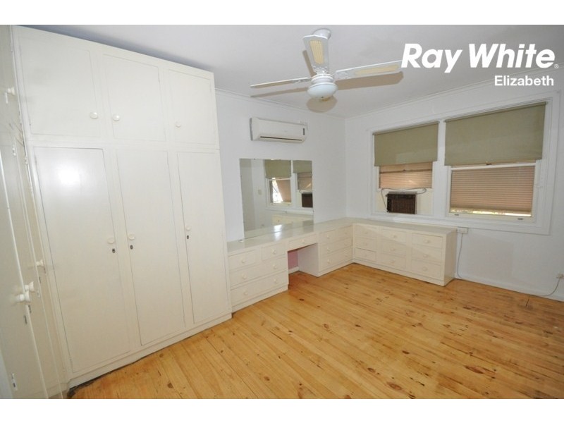 8 Wayford Street, Elizabeth Vale SA 5112