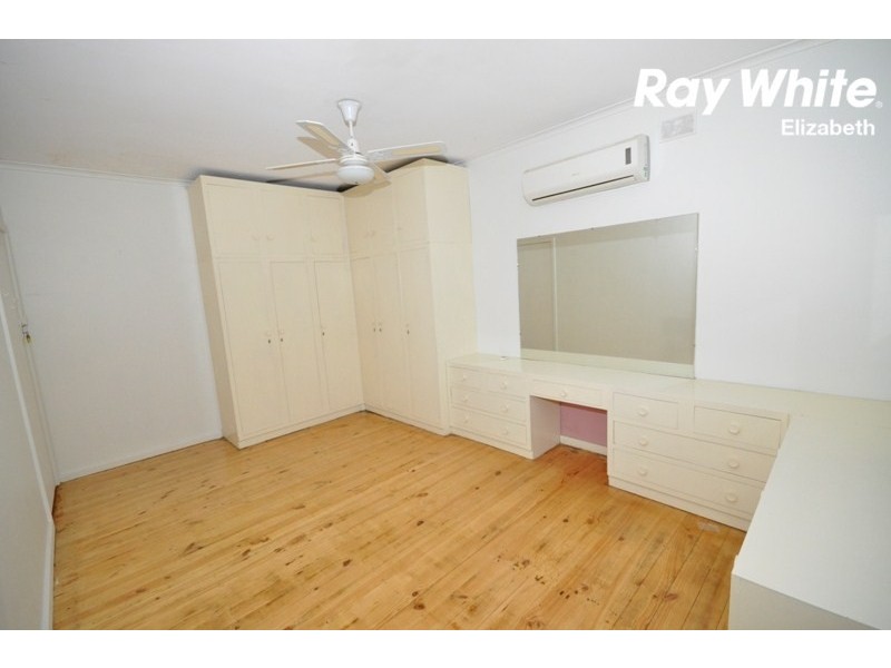 8 Wayford Street, Elizabeth Vale SA 5112