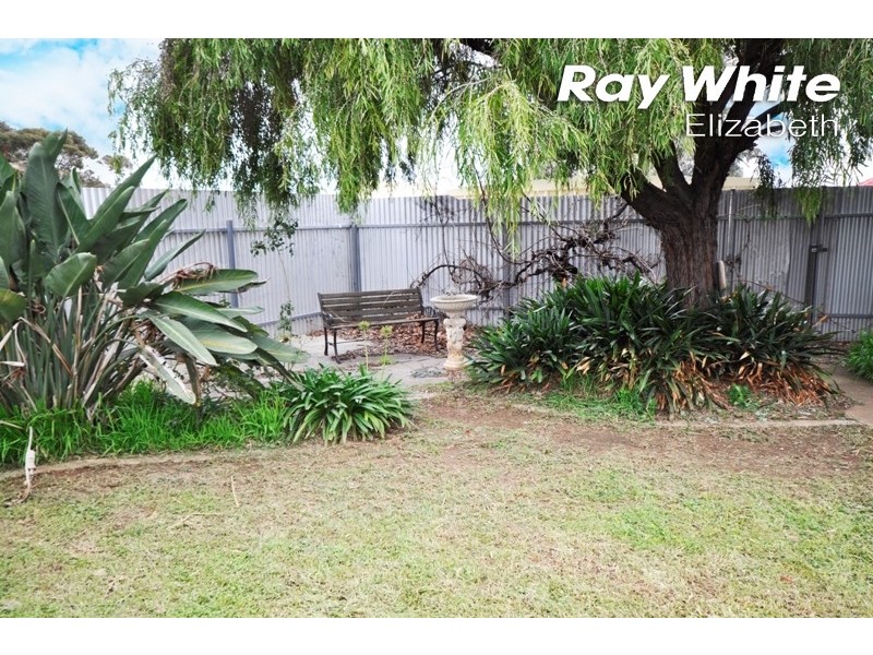 8 Wayford Street, Elizabeth Vale SA 5112