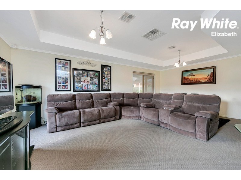 133 President Avenue, Andrews Farm SA 5114