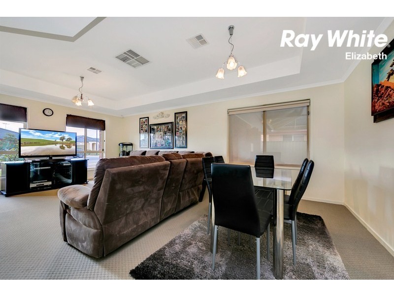 133 President Avenue, Andrews Farm SA 5114