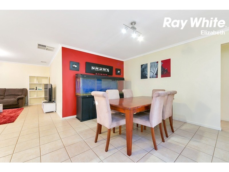 133 President Avenue, Andrews Farm SA 5114