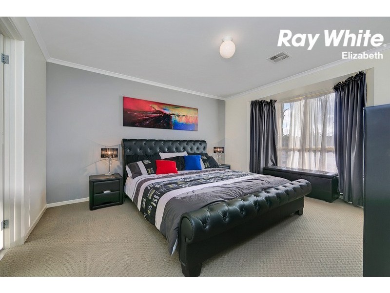 133 President Avenue, Andrews Farm SA 5114