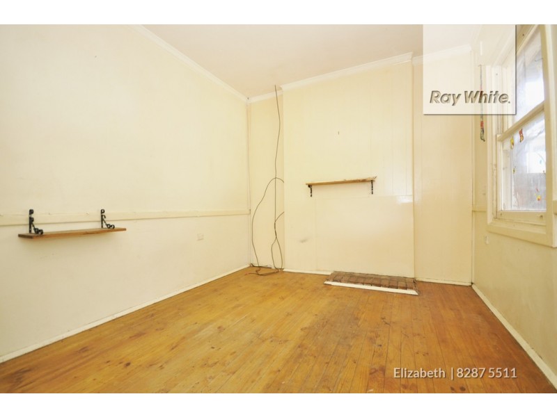 16 Johnston Road, Elizabeth Downs SA 5113