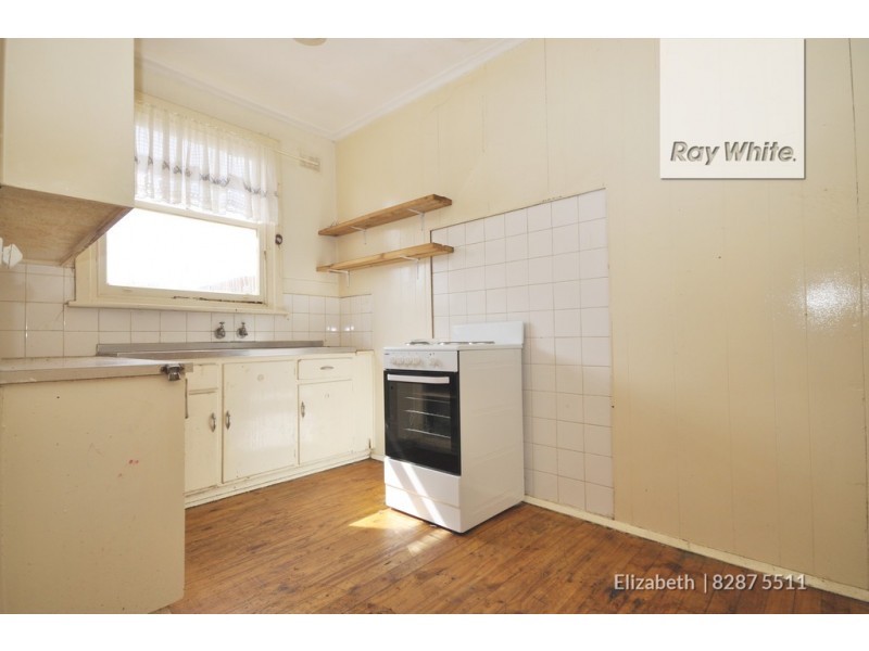 16 Johnston Road, Elizabeth Downs SA 5113