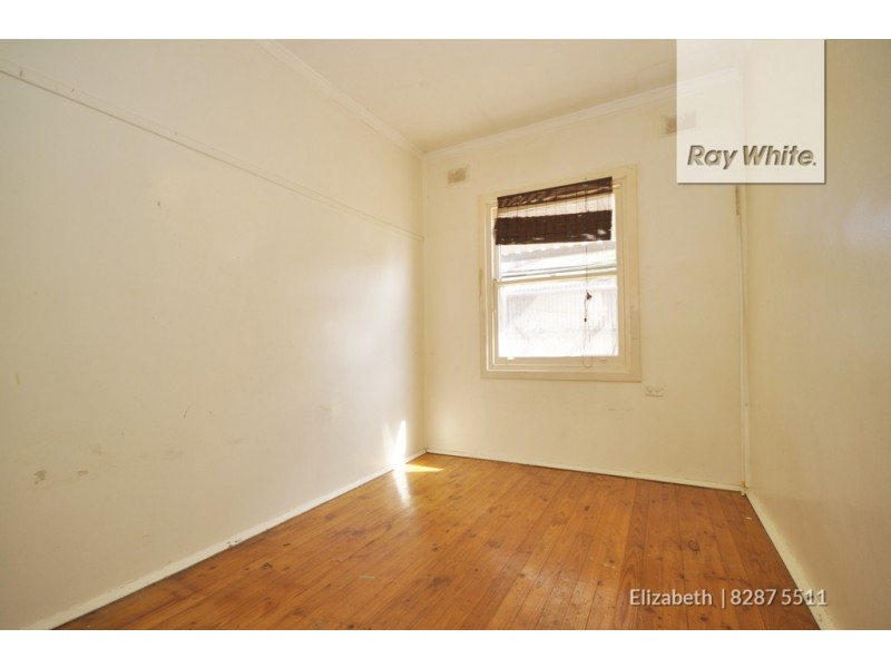 16 Johnston Road, Elizabeth Downs SA 5113