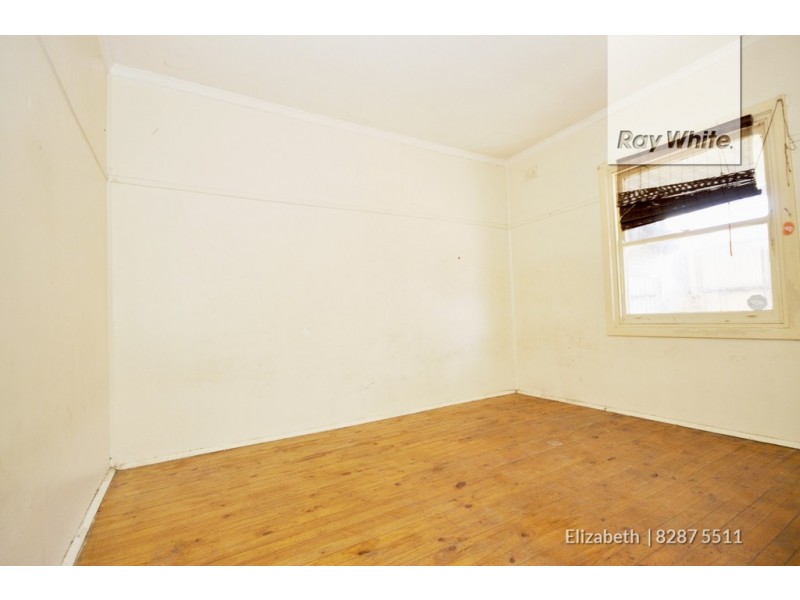 16 Johnston Road, Elizabeth Downs SA 5113