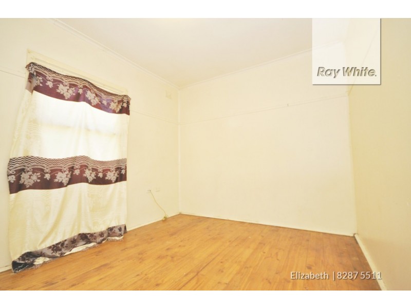 16 Johnston Road, Elizabeth Downs SA 5113