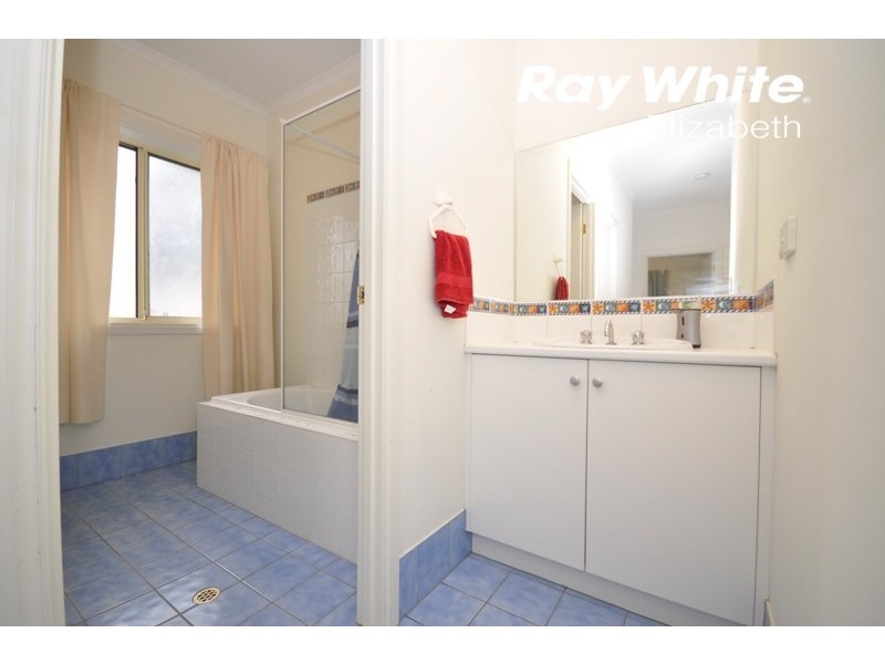 11 Linford Close, Salisbury Downs SA 5108