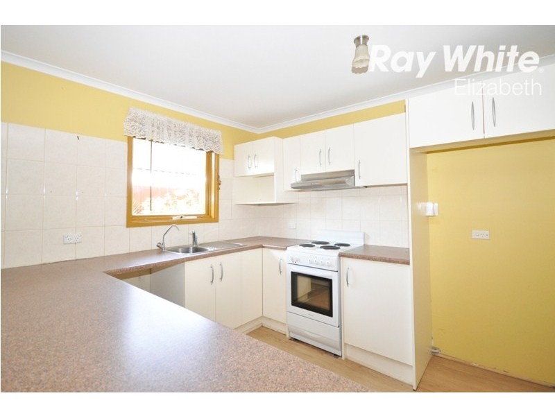 15 Tallara Crescent, Munno Para SA 5115