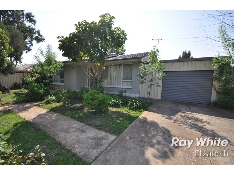 4 Peacock Road, Elizabeth Downs SA 5113