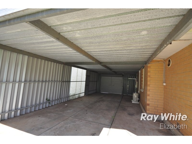 4 Peacock Road, Elizabeth Downs SA 5113