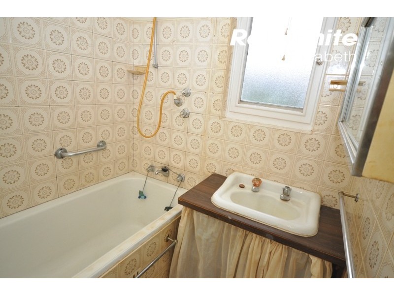 111 Goodman Road, Elizabeth South SA 5112