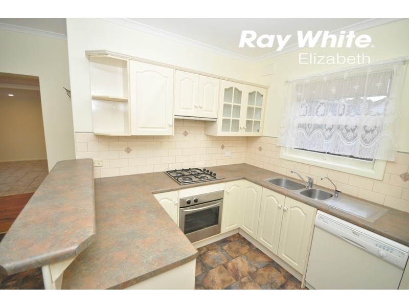 55 St Leonard Crescent, Elizabeth Downs SA 5113