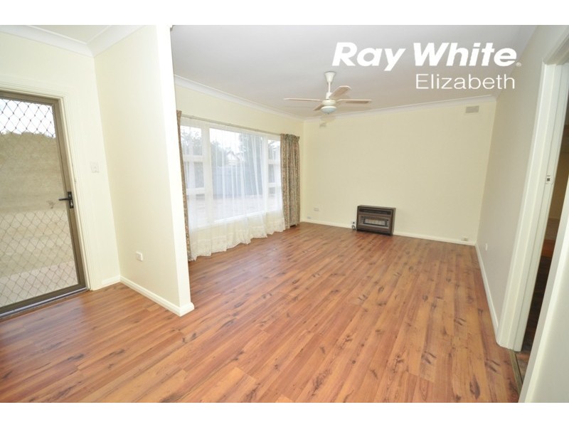 55 St Leonard Crescent, Elizabeth Downs SA 5113