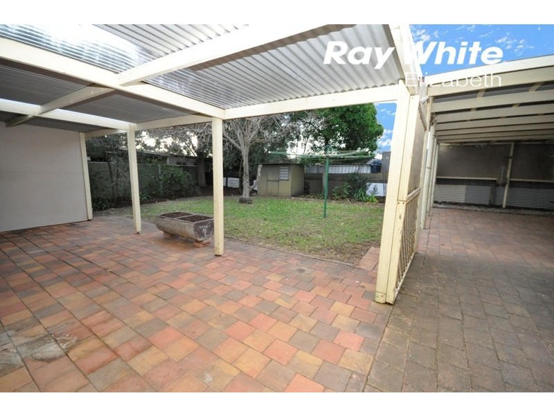 55 St Leonard Crescent, Elizabeth Downs SA 5113