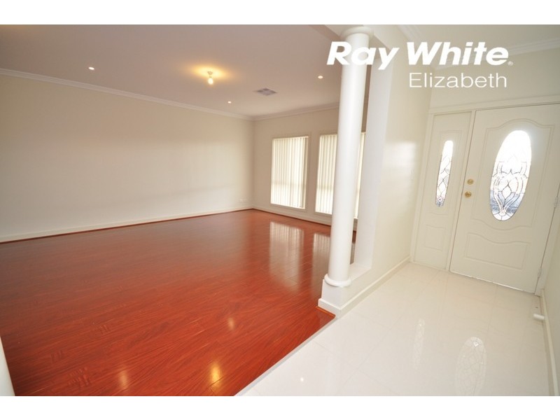 28 Arcadia Drive, Smithfield SA 5114