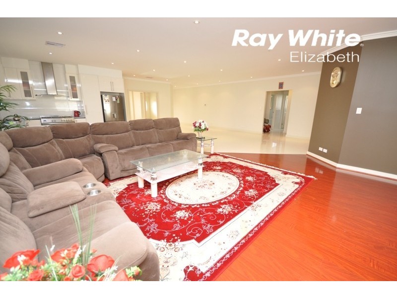 28 Arcadia Drive, Smithfield SA 5114